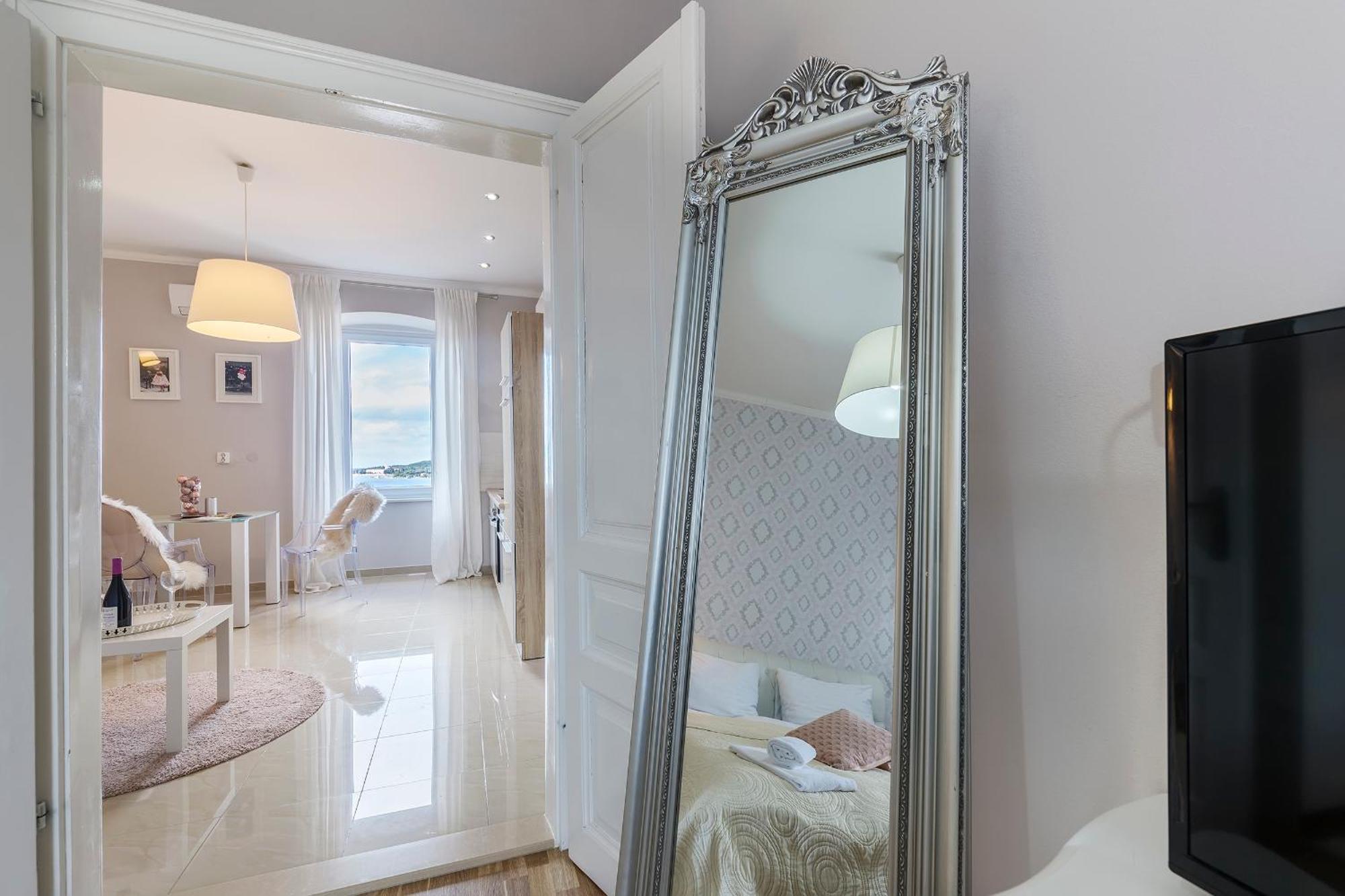 Captain Emo City Apartments Pula Ngoại thất bức ảnh